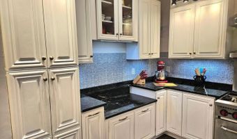1407 Whittier Hl, Cabot, VT 05647