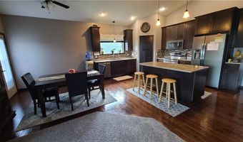 1302 18th Dr NE, Austin, MN 55912
