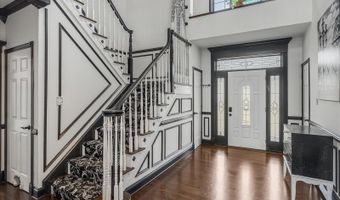 11 Macintosh Dr, Andover, NJ 07848