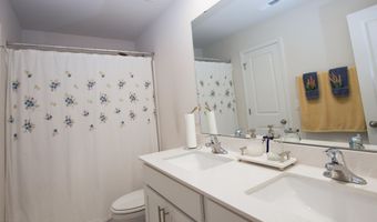 1179 Misty Creek Dr, Aberdeen, NC 28315
