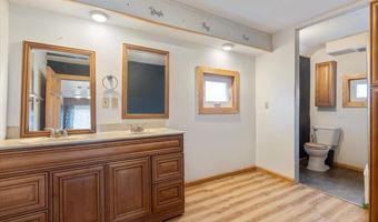 213 215 W 4th Ave, Aurora, MN 55705