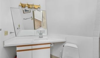 66 Webster St 9, Newport, RI 02840