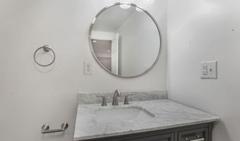 319 W 2nd Ave, Columbus, OH 43201