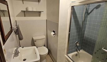 113 N WALNUT St, Bingen, WA 98605