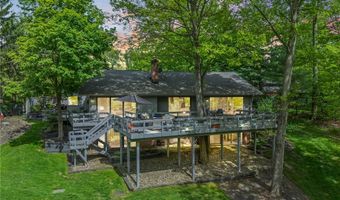 540 Bent Creek Oval, Aurora, OH 44202