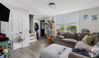 15 Saratoga Rd, North Kingstown, RI 02852