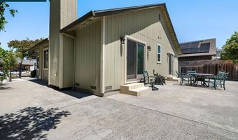 640 Elsa Dr, Santa Rosa, CA 95407