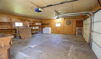 402 FLOWER St, Albert City, IA 50510