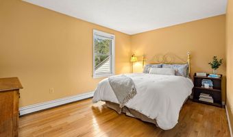12 Magazine St, Bedford, NH 03110