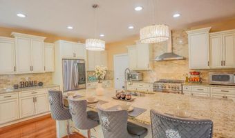 7313 BYRNELEY Ln, Annandale, VA 22003