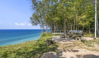 15382 Maxey Rd, Arcadia, MI 49613