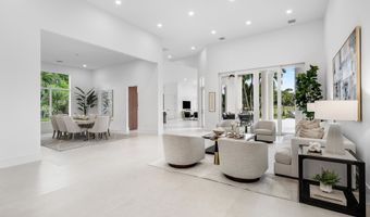 100 Glenbrook Ct, Atlantis, FL 33462