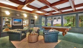 6820 Gunnison Dr, Anchorage, AK 99516