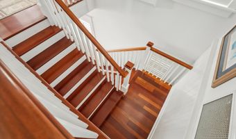 73 E 25th St, Avalon, NJ 08202