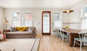 49 Third St, Newport, RI 02840