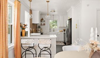1529 41st St, Des Moines, IA 50311
