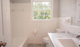 2623 Hatch Pkwy N, Baxley, GA 31515
