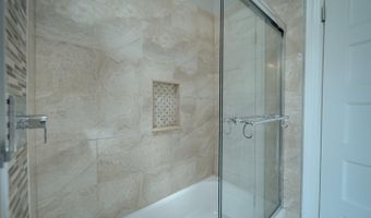82 T St NW 2, Washington, DC 20001