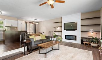 916 Adams St, Anoka, MN 55303