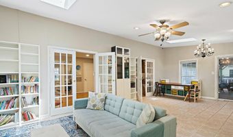 9220 BURNETTA Dr, Annandale, VA 22003