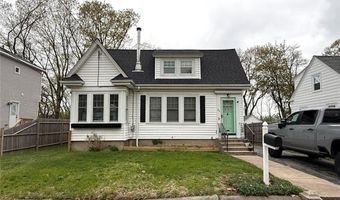 32 Hopkins Ter, Cumberland, RI 02864