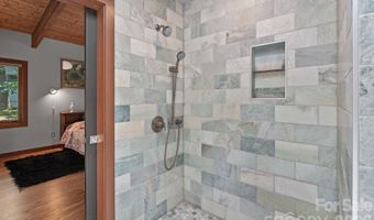 39 Wolf Rd, Asheville, NC 28805