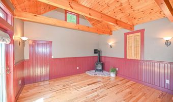 9 Lawes Ave, Bedford, NH 03110