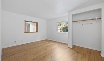 939 S Valley View Rd UNIT 12, Ashland, OR 97520