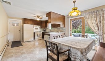 25 Delmar Dr, Bristol, CT 06010