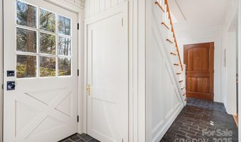 22 Kenilwood Pl, Asheville, NC 28803
