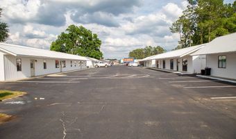 680 S Main St, Baxley, GA 31513