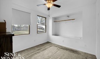 800 Ruskin Ave, Algonac, MI 48001