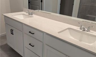606 Rodeo Dr, Auburn, GA 30011