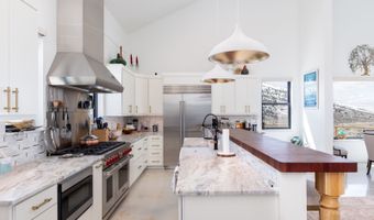 76 Foothill Dr, Lamoille, NV 89828