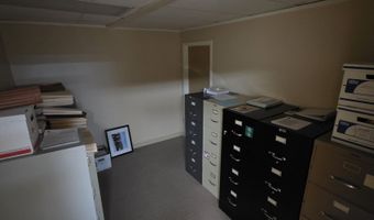 20 22 W 8th St, Anderson, IN 46016