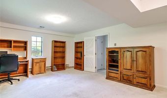 101 Cardinal Dr, North Kingstown, RI 02852