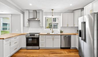 148 Center St, Ashburnham, MA 01430