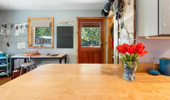 450 Coyote Way, Bonners Ferry, ID 83805
