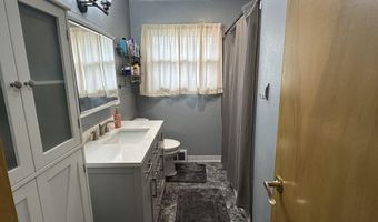 1526 S Dakota St, Aberdeen, SD 57401
