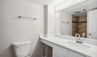 1245 13TH St NW #606, Washington, DC 20005
