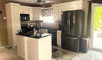 16 Cove St, Barnegat, NJ 08005