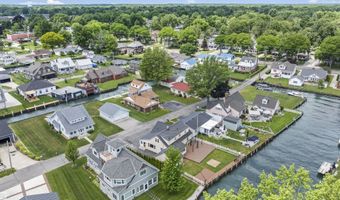 114 Interlochen Dr, Algonac, MI 48001