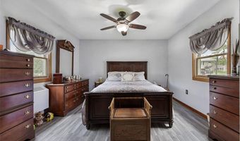 701 E 1st St, Anamosa, IA 52205
