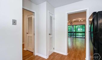 108 Fernbanks Ct, Athens, GA 30605
