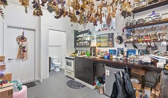 620 Killingly St, Johnston, RI 02919