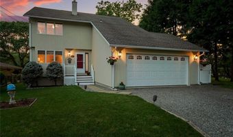236 Indian Trl, Narragansett, RI 02874