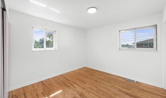 5225 Erindale Dr, Delhi, OH 45238