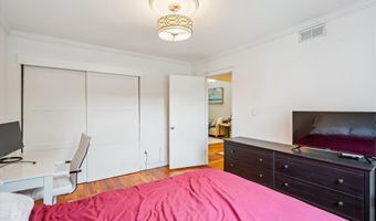 2023 21ST St N 27, Arlington, VA 22201