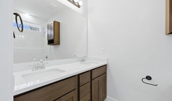 1543 S Meadowhaven St, Andover, KS 67002