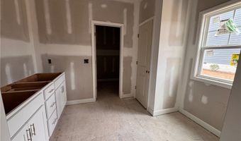 653 Watauga Ln, Aberdeen, NC 28315